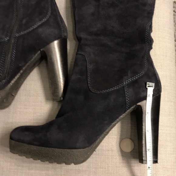 Gorgeous suede boots 💎 - Picture 4 of 8